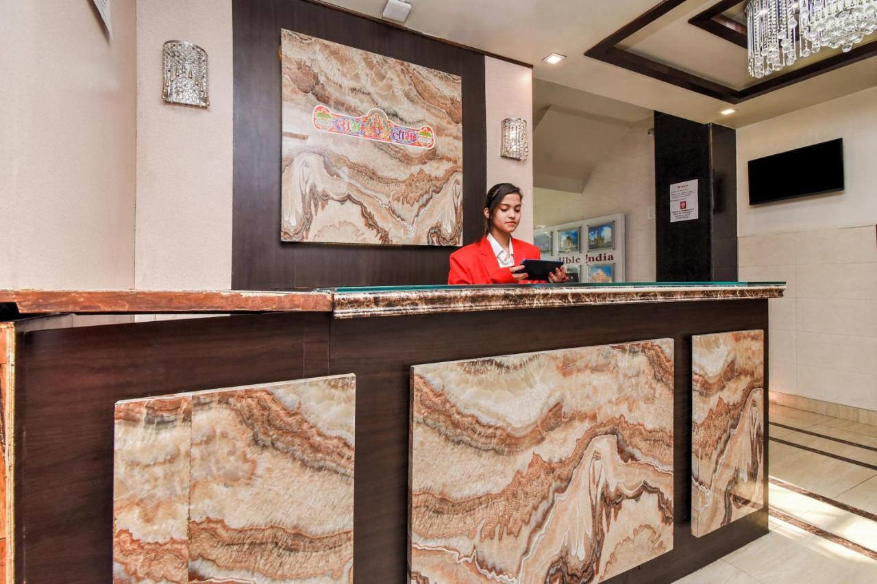 Collection O 76248 Hotel D Crown 뉴델리 외부 사진